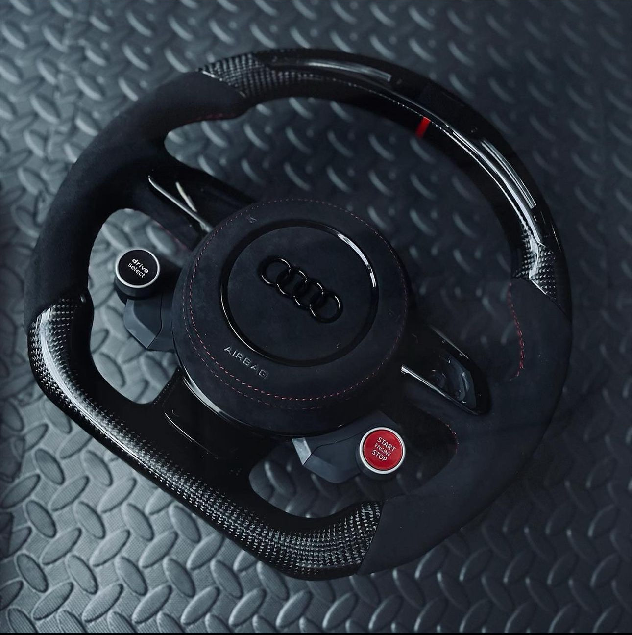 Audi R8 Gen 1 Custom Steering Wheel