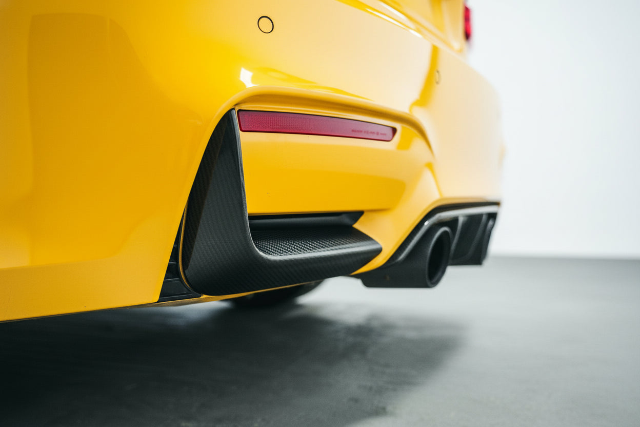 Carbon fibre rear bumper covers for bMW M3 M4