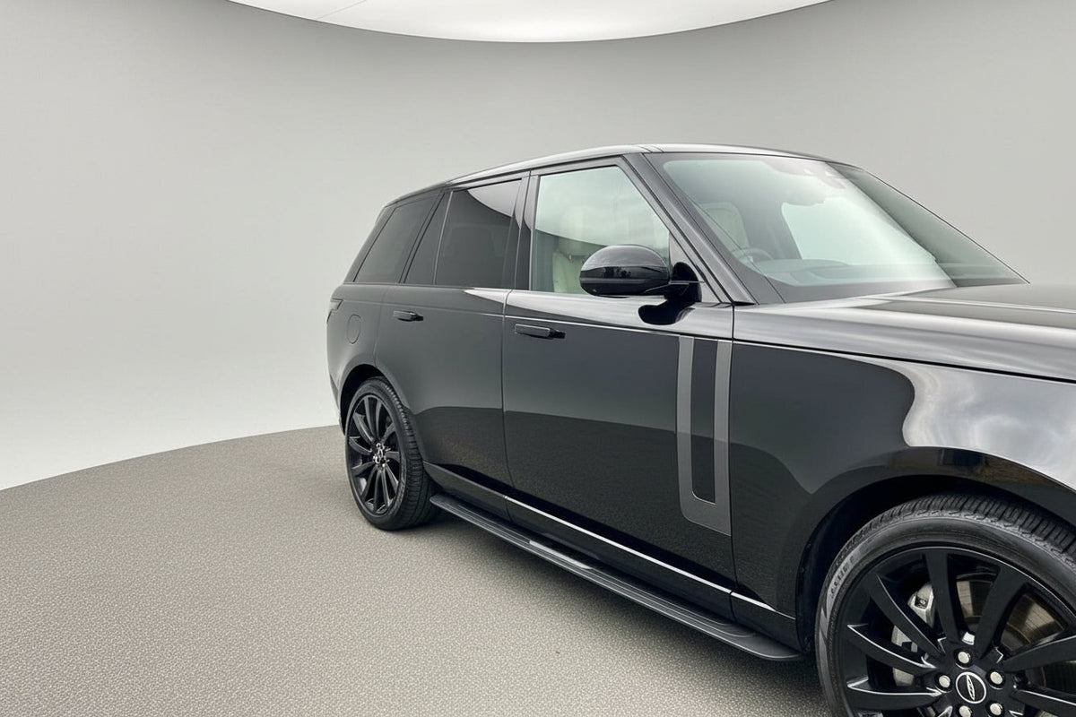 Range Rover L460 2023+ Black Side Steps fitted