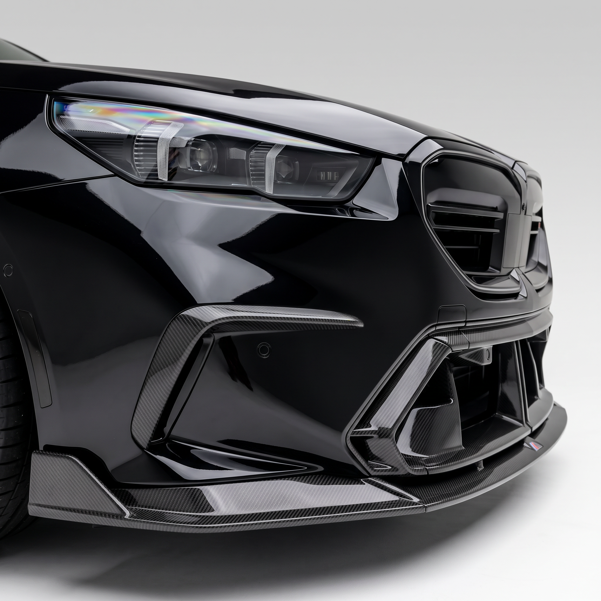 BMW M5 G90/G99 pre-preg carbon fibre PR-1 front lip fitted
