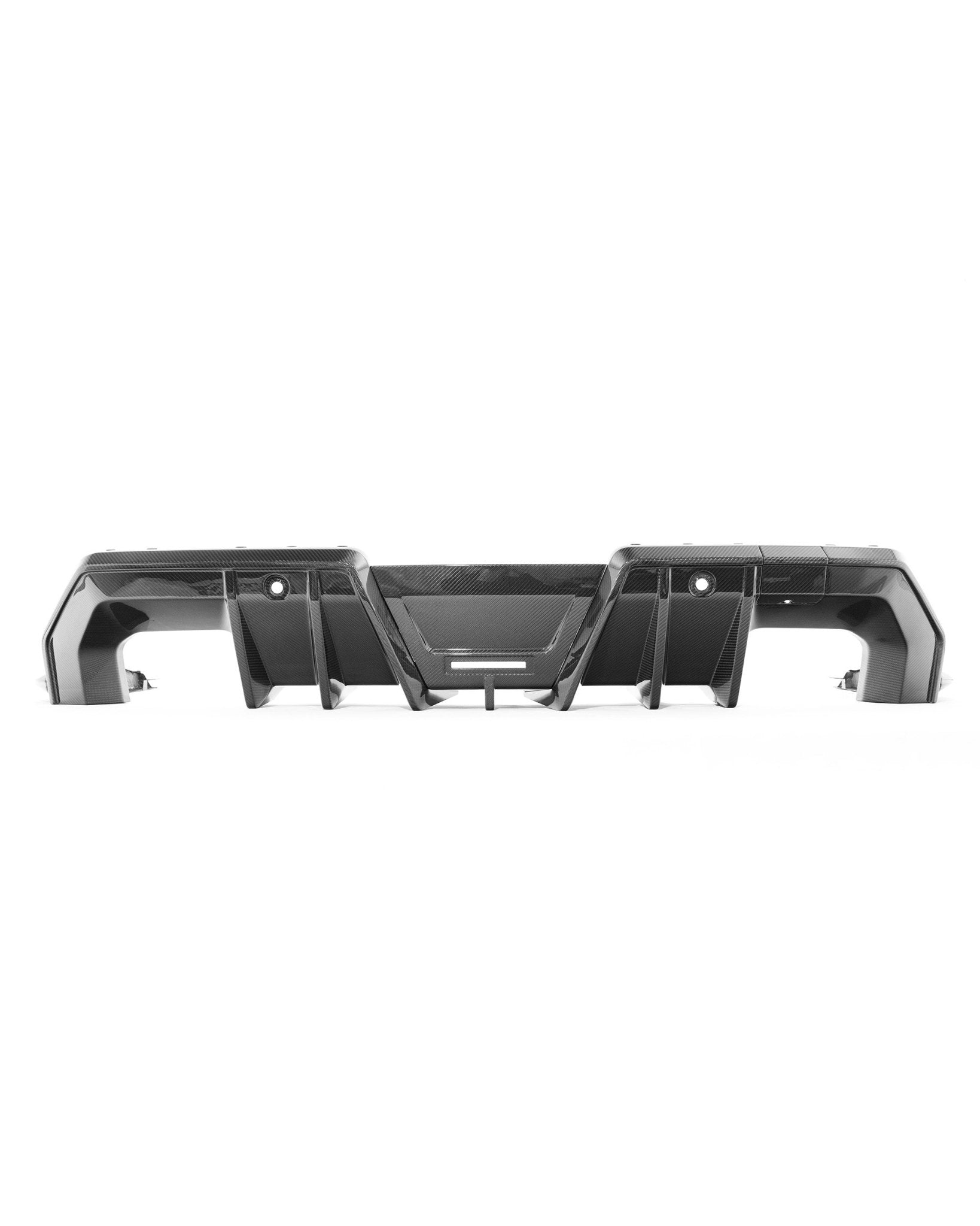 BMW M5 G90/G99 pre-preg carbon fibre PR-1 rear diffuser close-up