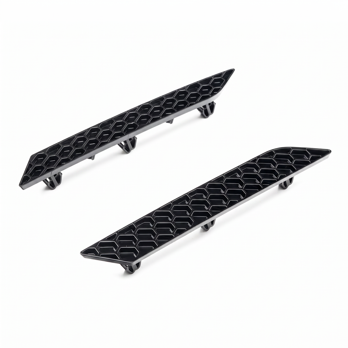 BMW M5 G90/G99 gloss black rear reflector deletes