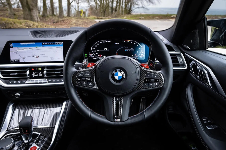 Pre-LCI steering wheel