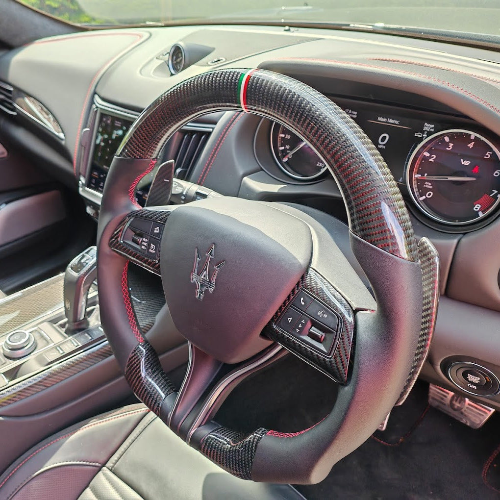 Maserati custom steering wheel carbon fibre