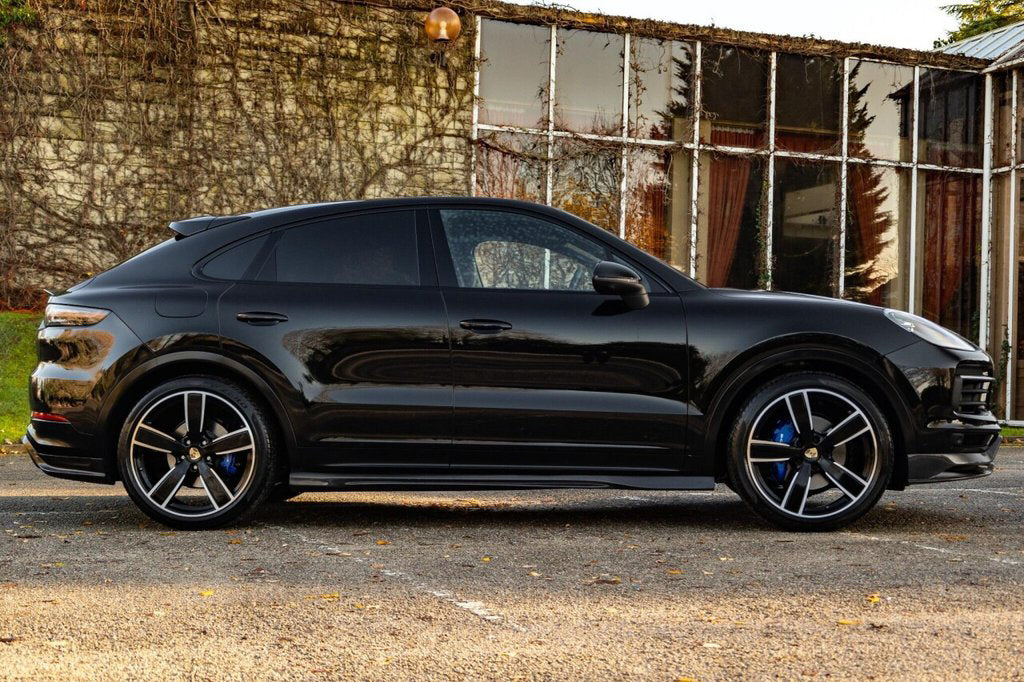 Porsche Cayenne Coupe Side Skirts