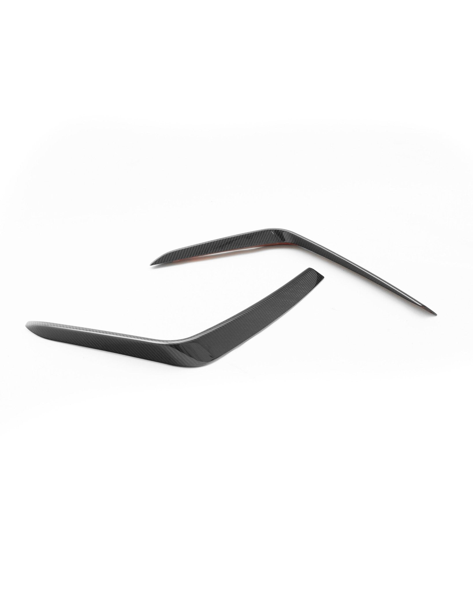 BMW M5 G90/G99 pre-preg carbon fibre PR-1 front duct extension trims
