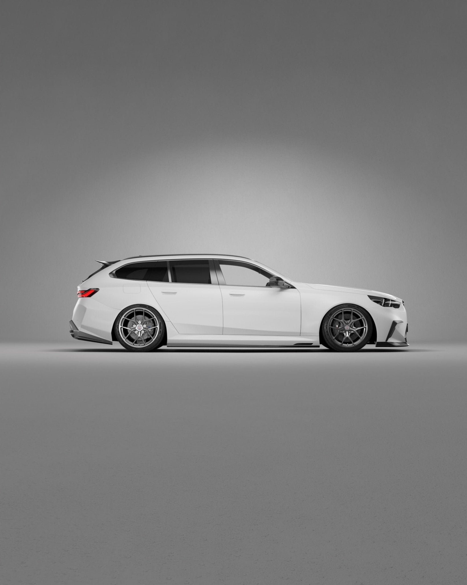 BMW M5 G90/G99 pre-preg carbon fibre PR-1 side skirts pair