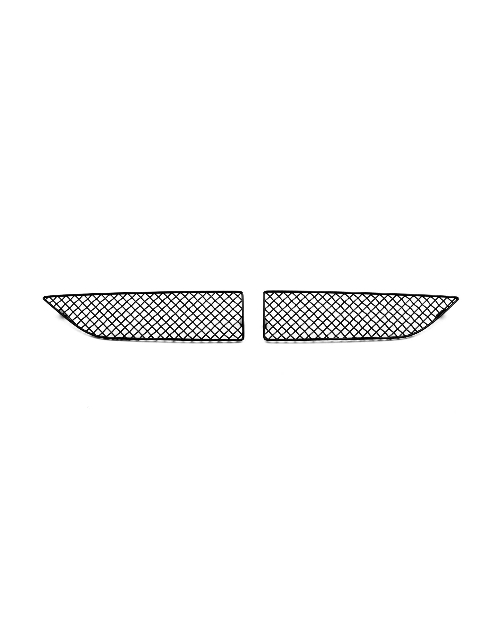 BMW M5 G90/G99 oil cooler mesh protector detail