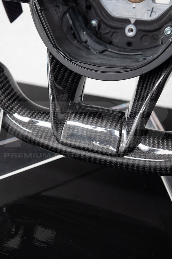 Volante Personalizado Mercedes AMG de Fibra de Carbono con Agarres de Alcantara
